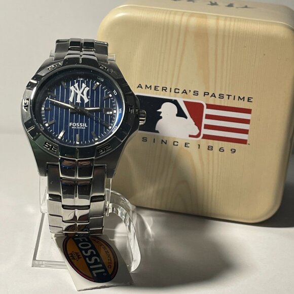 New York Yankees MLB Stainless-Steel Men's Watch by Fossil NEW (RARE) - Picture 8 of 9